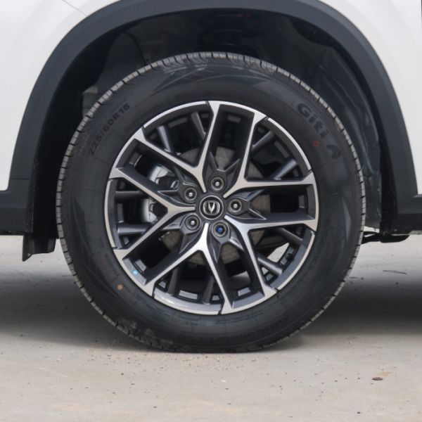 Changan CS75 ПЛЮС 2022 бензин компакта SUV версии автопилота 2.0T