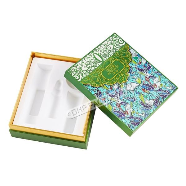 Boîte d'emballage en papier cosmétique personnalisable avec plateau en plastique pour produits de beauté pour le soin de la peau