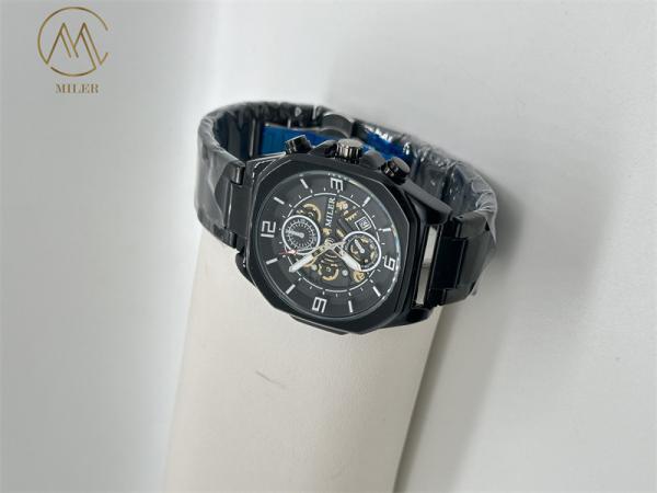 Men Modern Quartz Watch Water Resistance 30m With Stainless Steel Strap