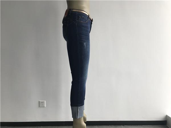 Ladies' Abrasions Dark Wash Denim Jeans , Stretch Denim Capri Jeans TW79354
