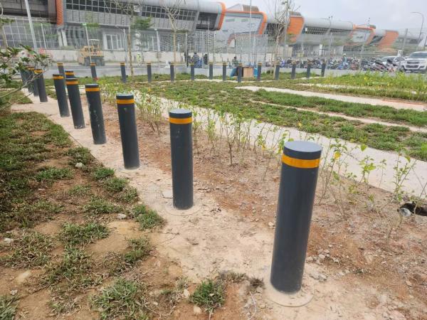 Bolinhos fixos antiterroristas com certificado IWA14-1 e aço carbono de 1000 mm de altura