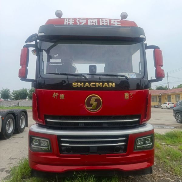 Shaanxi Automobile Delong 6X4 Diesel Tractor Truck Sales for Towing Semi Trailer Needs