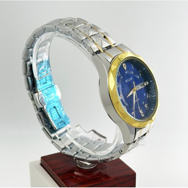 Stainless Steel Strap Watch The Perfect Timepiece For Outdoor Enthusiasts