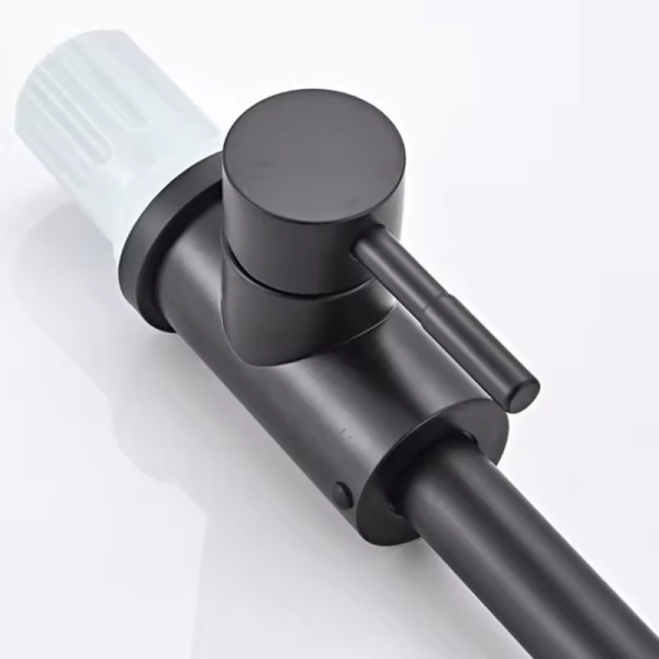 Black Single Handle Stainless Steel Kitchen Sink Faucet with Brass Valve Core Material