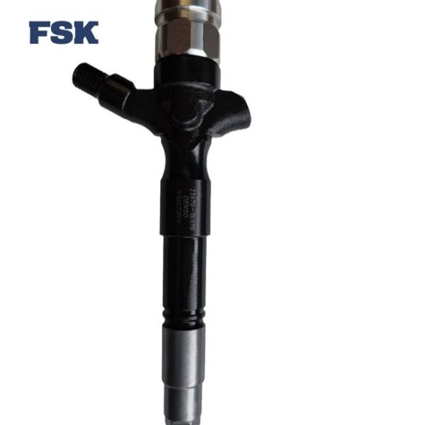 23670-0L020 DENSO Fuel Injectors 23670-30370 23670-0L050 095000-829# 095000-822