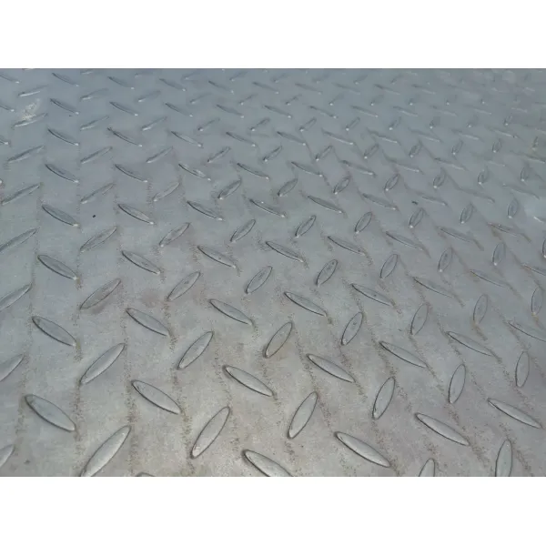 ASTM A36 Hot Rolled Diamond Pattern Chequered Steel Plate for Construction and Industrial Use