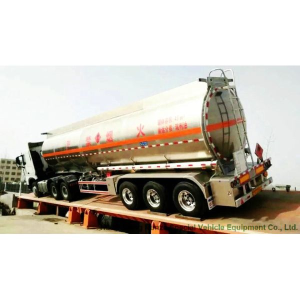 44m3 Aluminum Fuel Semi Trailer 3 Axle For Health Oil Transport 40T- 45Ton