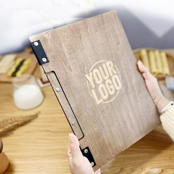 Couverture de menu en bois personnalisée pour restaurants - Bambou 12x9 pouces avec support gravé