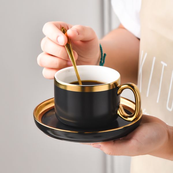 Classic Design Style Customized Ceramic Cup And Saucer For Occasion Business Gifts