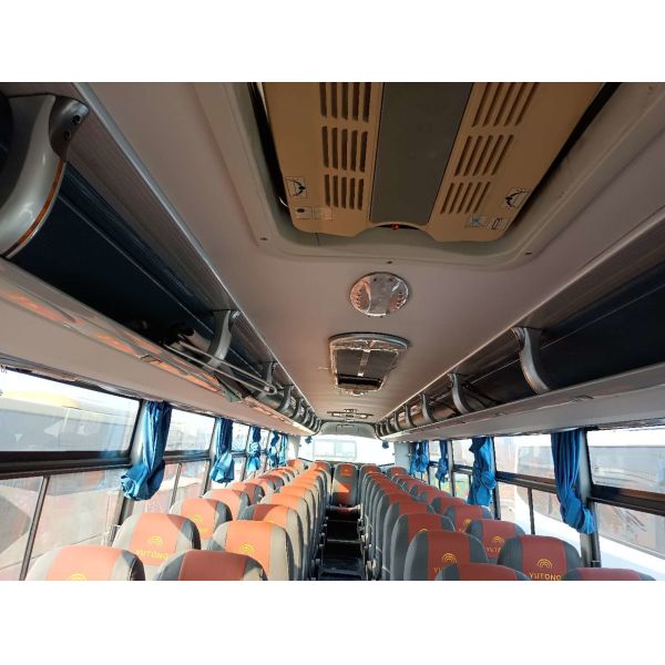 Автобусы челнока до аэропорта 55 Yutong используемое местами ZK6127 использовали автобус тренера тренеры аэропорта 2016 год