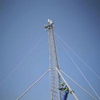 30M 60M 80M 90M 100M 120M 3 piernas torre de acero tubular tipo de turbina eólica mástil triangular