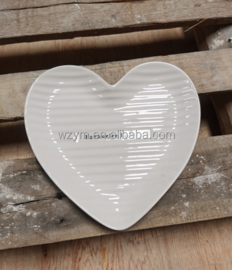 Assiette en céramique en forme de coeur créative pour gâteau Dessert fruits 6 pouces 8 pouces