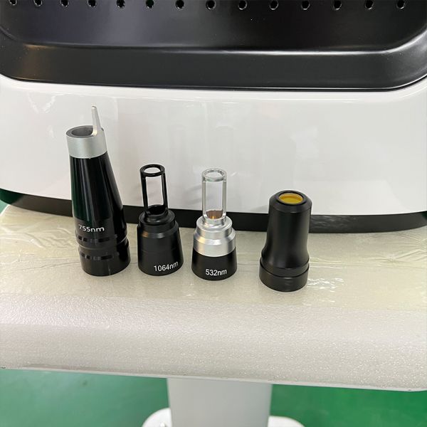 Машина удаления татуировки лазера Pico обработки кожи, лазер ND YAG переключателя 2000W q