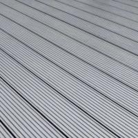 Decking de Wpc exterior sólido impermeable China Decking de Wpc compuesto
