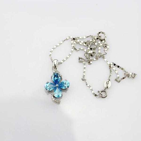 Sterling Silver  Chain Necklace with Blue Cubic Zirconia Quatrefoil Charm Pendant(P05)