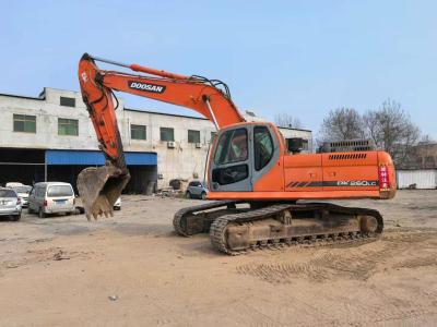 Utilisé 2014 Doosan DX260 Excavateur hydraulique à rampe de construction
