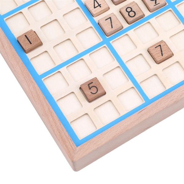 Контролеры бука шахмат Sudoku детей международные складывая таблицу игры