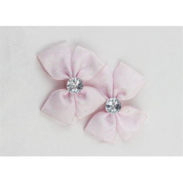 Причудливая тесемка корабля обхватывает вспомогательное оборудование волос, милые сплетенные смычки тесемки