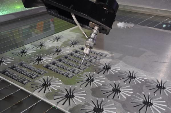 Max Series 5 Axis CNC Water jet cutting machine with cutting size 3000*8000mm