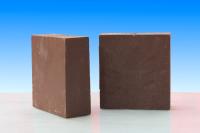 Ladrillo de rubí sintético de la magnesia de alta resistencia 2.95g/cm3 para el horno de alta temperatura