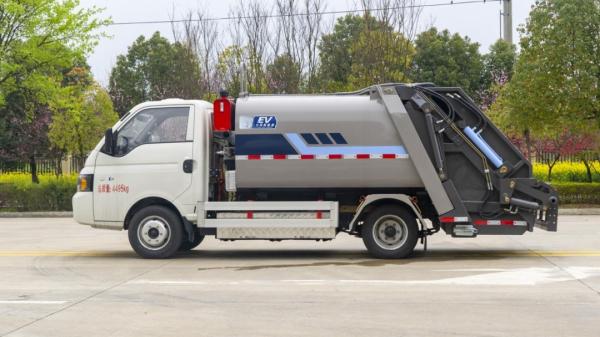Self Propelled Electric Waste Truck With High Torque Motor And Easy To Controls