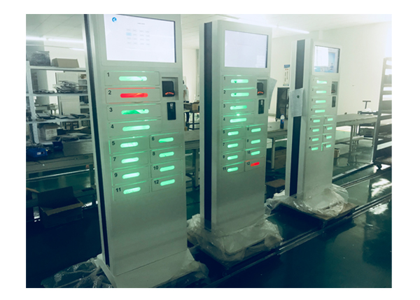 UV Sterilization Cell Phone Charging Stations Remote Digital Signage Kiosk Battery 22 Inch Monitor