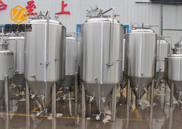 3 Vessels Micro Brewing Systems Abrasion Resistant 500L / 1000L Tanks