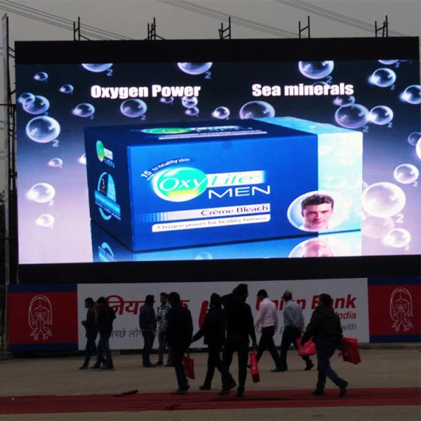 A exposição de diodo emissor de luz alugado 3840Hz do fundo de fase de P4.8mm refresca a taxa e o tamanho de 2121 lâmpadas