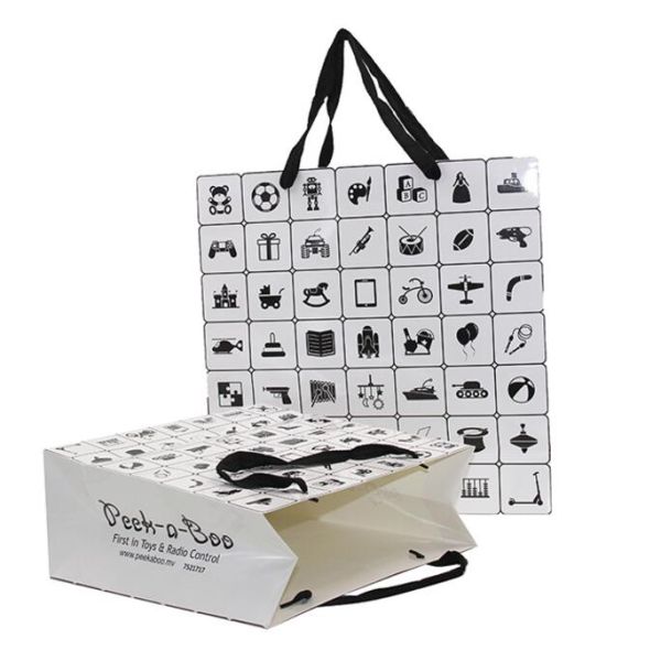 Pantone Color Small Jewellery Gift Bags , Nylon Rope Paper Bags With Handles