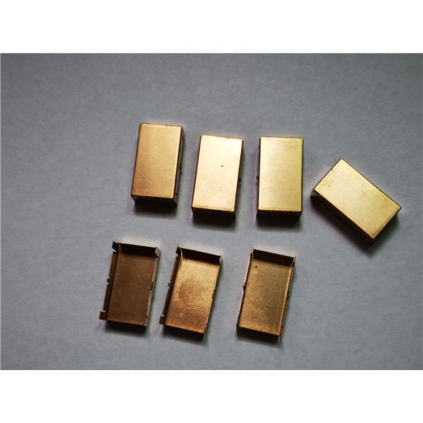 Progressifs en laiton meurent métal emboutissant des pièces pour protéger la caisse du cas/VCO