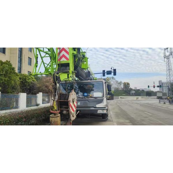 Five Arms Green Used Boom Truck Crane Professional With High Efficiency