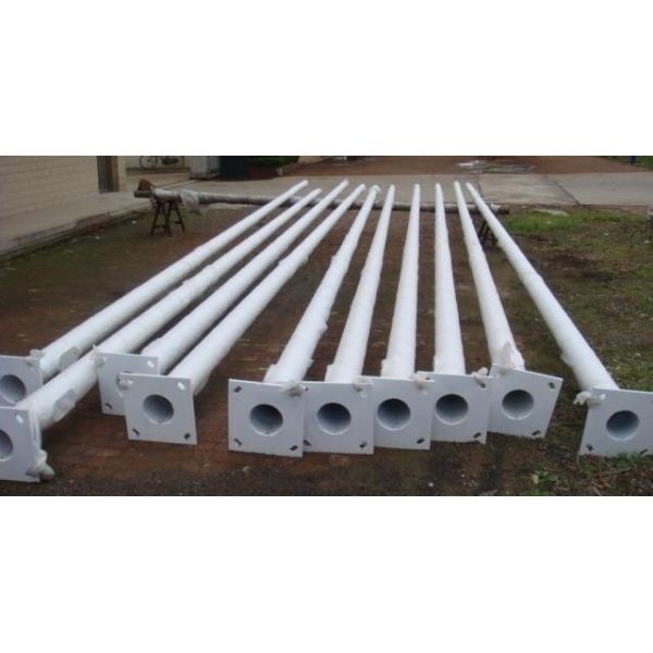 гальванизирования фонарного столба улицы полигона 10м 15м оружия на открытом воздухе стальные двойные