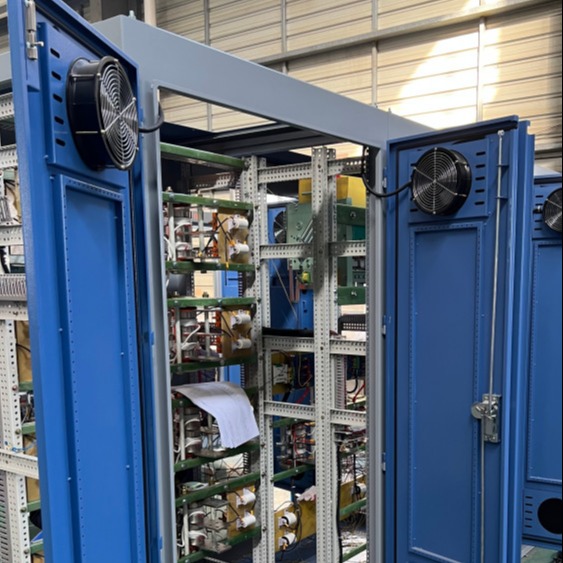 高周波制御モードの50/60Hzの中間周波数炉