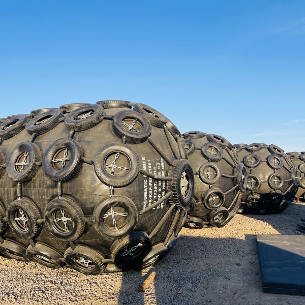 Marine Equipment Pneumatic Rubber Fender Buoyancy Yokohama Type