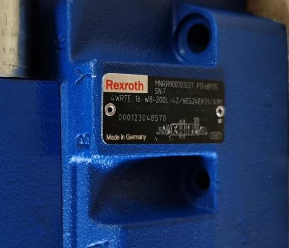 R900703227 4 WRTE 16 W 8つ- 200のL - 4つのX/6例えば。24EK31/A1M 4 WRTE 16 W 8つ- 200のL - 42/6例えば。24EK31/A1M