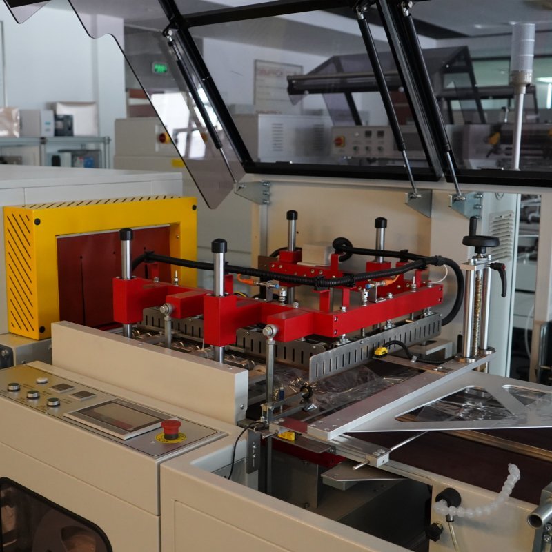 20kw Automatic Heat Shrink Wrap Machine For Flooring / Panel Production