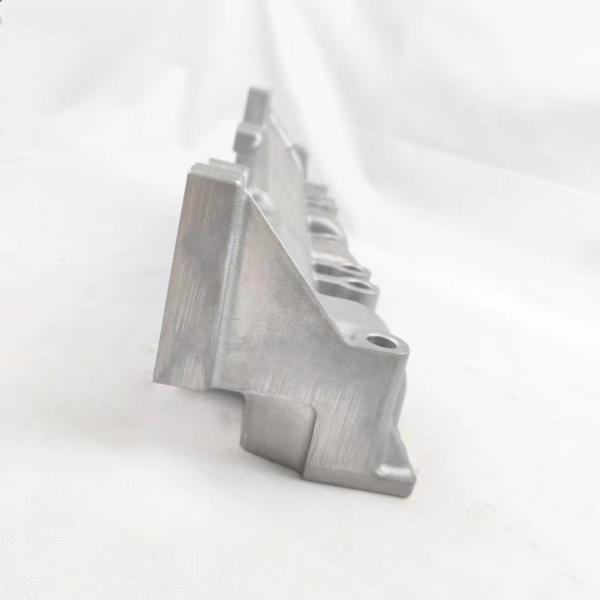 B3.3 Engine Air Inlet Manifold  M6 GG/GY 2300CC L3G6-13-100