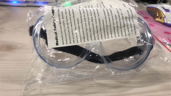 Anti Splash Medical Safety Goggles Pc Lens Safety Glasses 70 - 80mm Width