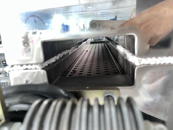 Máquina de pré-aquecimento de fios de cobre de 3 mm Equipamento periférico de cabo