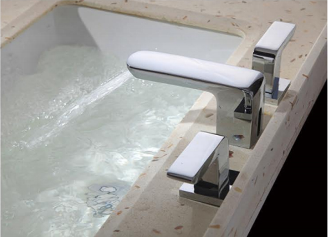 Установленный стеной цвет никеля Адвокатуры скольжения ливня Bathroom почищенный щеткой набором