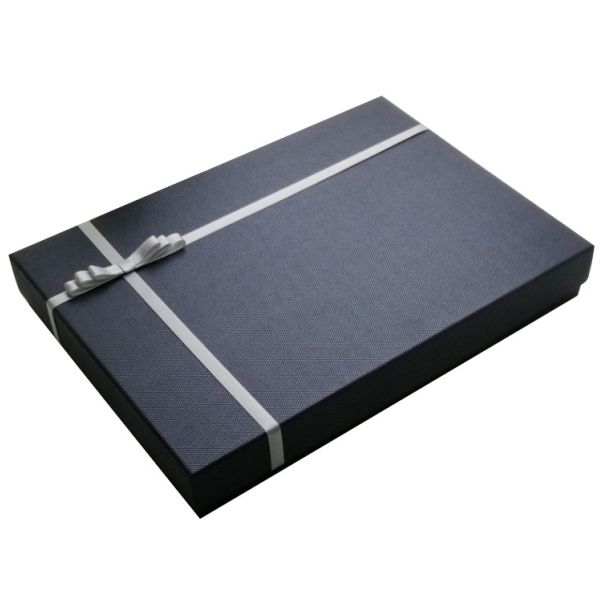 Бумага нестандартной конструкции повторно использовала подарочную коробку рубашки бумажных подарочных коробок черную с лентой
