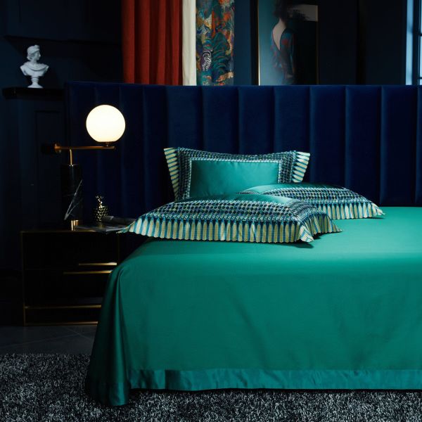 Light Luxury Green Silk Cotton Quilt Cover Lace Comforter Set Exquisite Craftsmanship