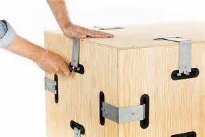 Sheet Metal Stamping Custom Fabrication  Black E-coating Zinc Steel Reusable Plywood Wooden Box Metal Crate Clip