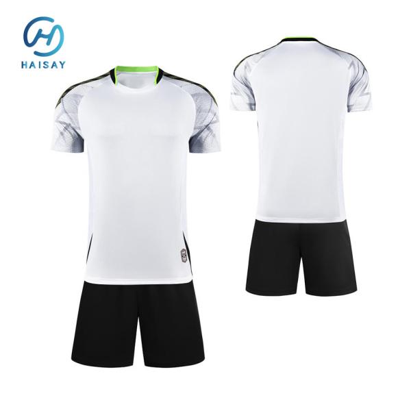 Custom Football Uniforms for Clubs and School Teams