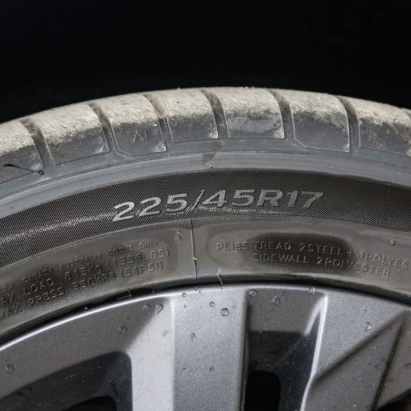 R-линия 5 бензин гольфа 2023 280TSI DSG Фольксваген хэтчбека мест двери 5 компактный