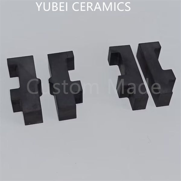3.12g/cm3 Density High Hardness Custom Made Sic Ceramic Parts