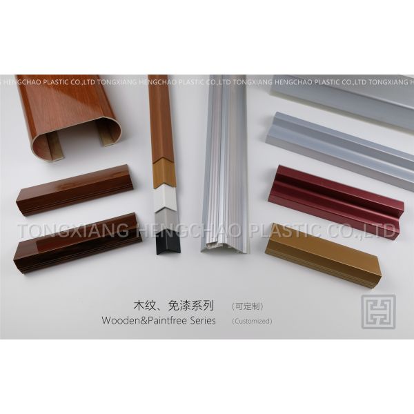 Perfiles plásticos de encargo sacados para las piezas de la estructura/de la