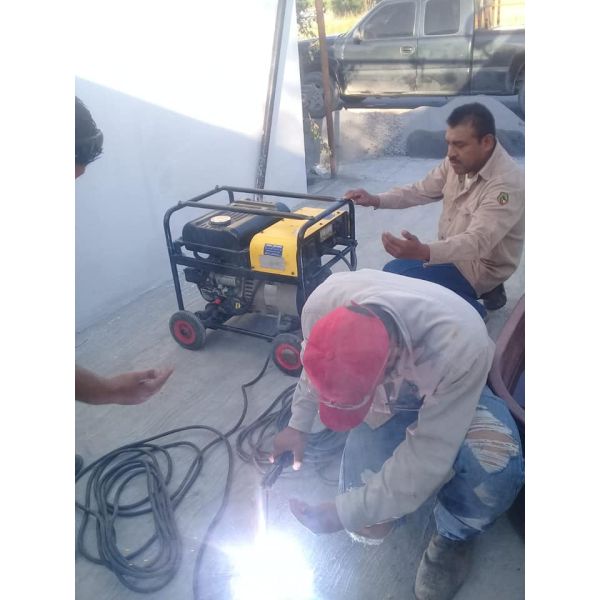 KOVO GASOLINE WELDER GENERATOR EW240G 90 KG Weight for PIPELINE WELDING Requirements