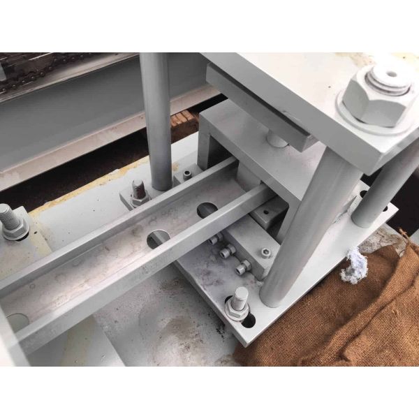 Машина стержня металла & крена следа бывшая с пробивать