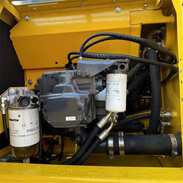 Used Komatsu PC240-8 Excavator with Cummins Engine and 690 Working Hours Crawler Japan